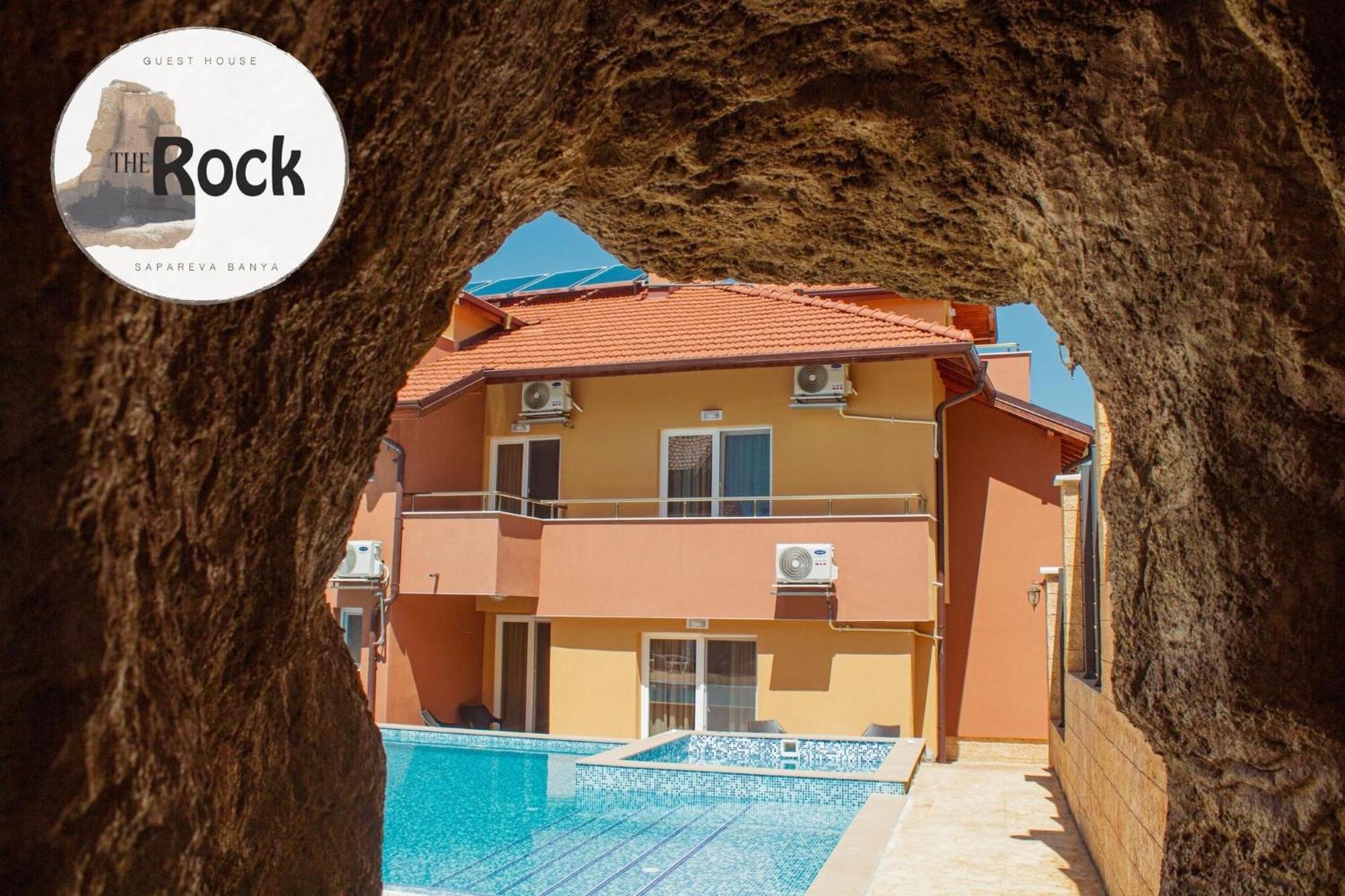 ספרבה בניה Guesthouse The Rock מראה חיצוני תמונה