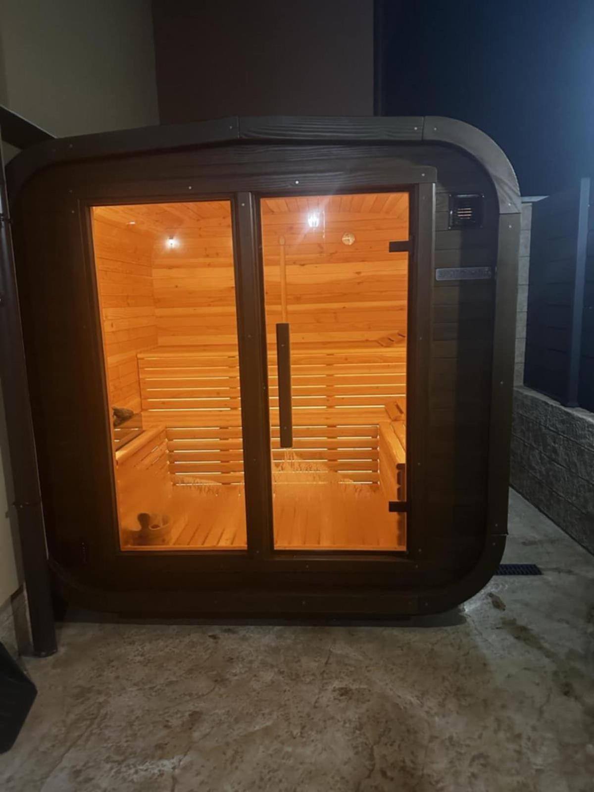 ספרבה בניה Guesthouse The Rock מראה חיצוני תמונה